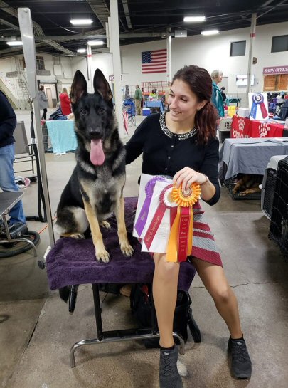 Autumn Dugan of Carlyn Kennels is a GSD handler.